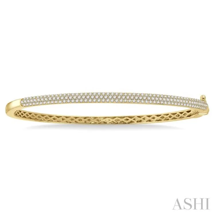 1 Ctw Round Cut Diamond Fashion Bangle in 14K Yellow Gold