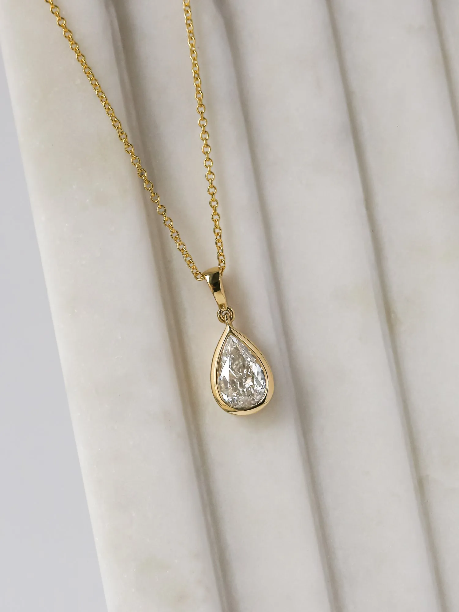 1.01ct Pear Diamond 18k Gold Necklace (GIA)