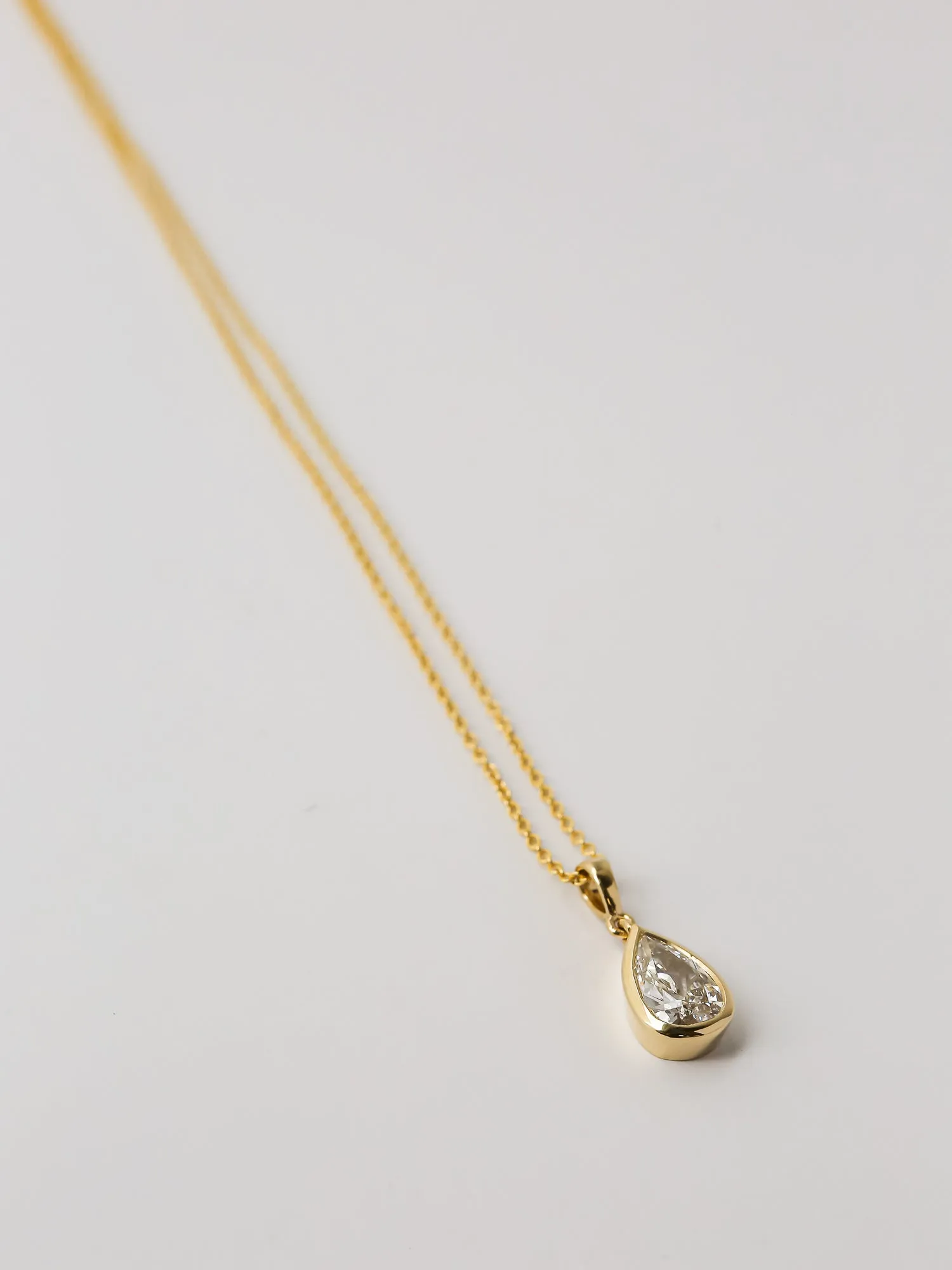 1.01ct Pear Diamond 18k Gold Necklace (GIA)