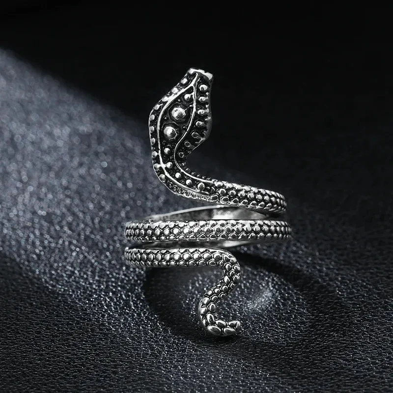 Anime Rings for Men Women Punk Goth Snake Ring Exaggerated Black Plated Gothic Adjustable Party Gift Jewelry Mujer Bijoux