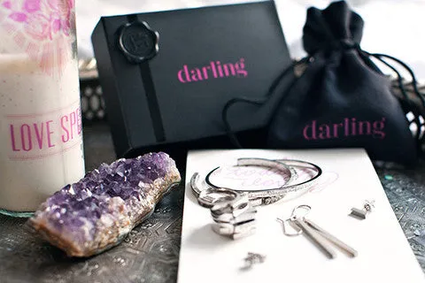 Darling 'Darling' Sweet Nothing Studs