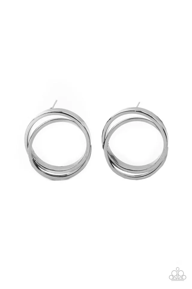 Paparazzi Earring ~ Always In The Loop - Black