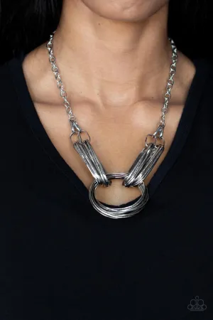 Paparazzi Necklace ~ Lip Sync Links - Silver