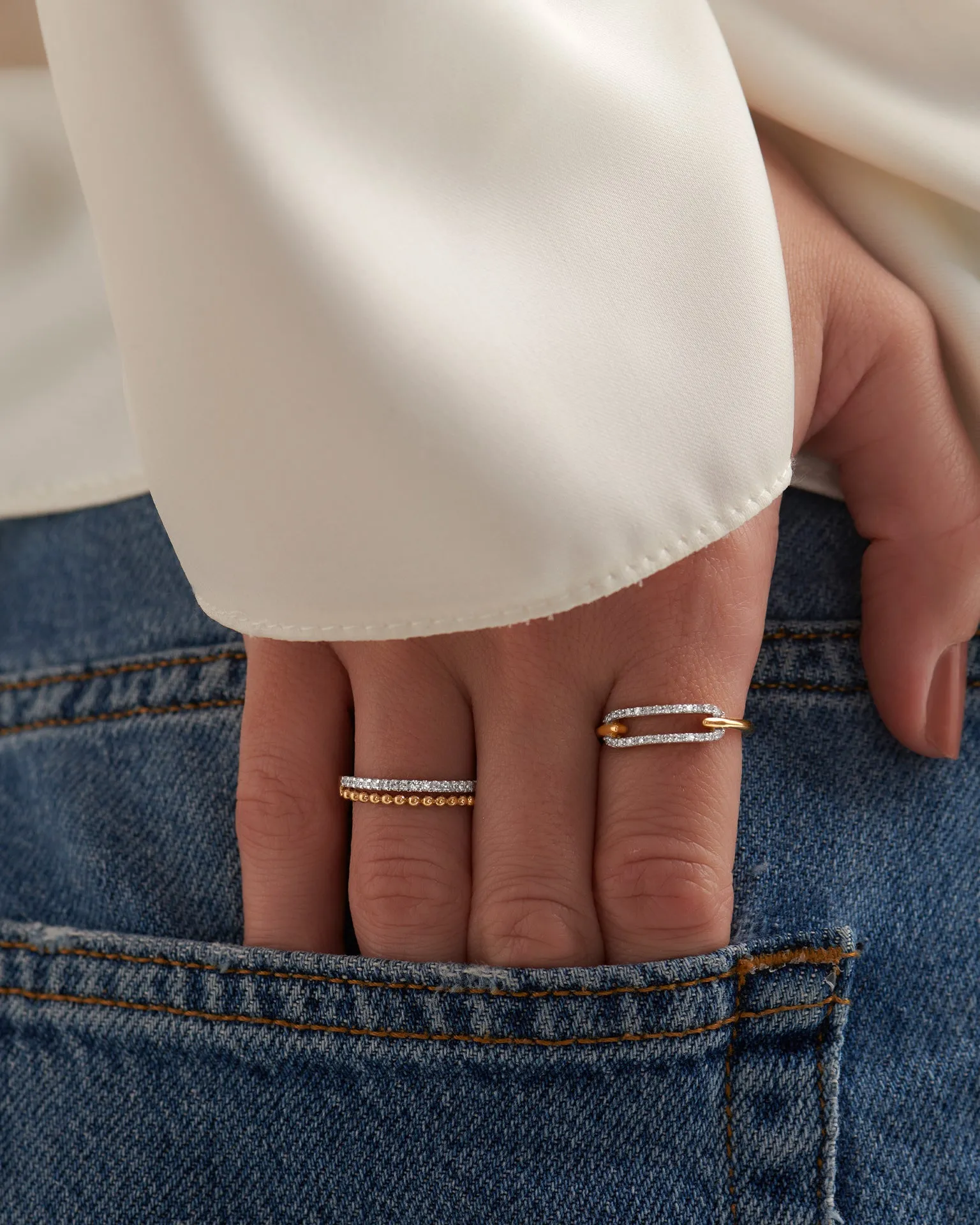 Pave Diamond Paperclip Ring