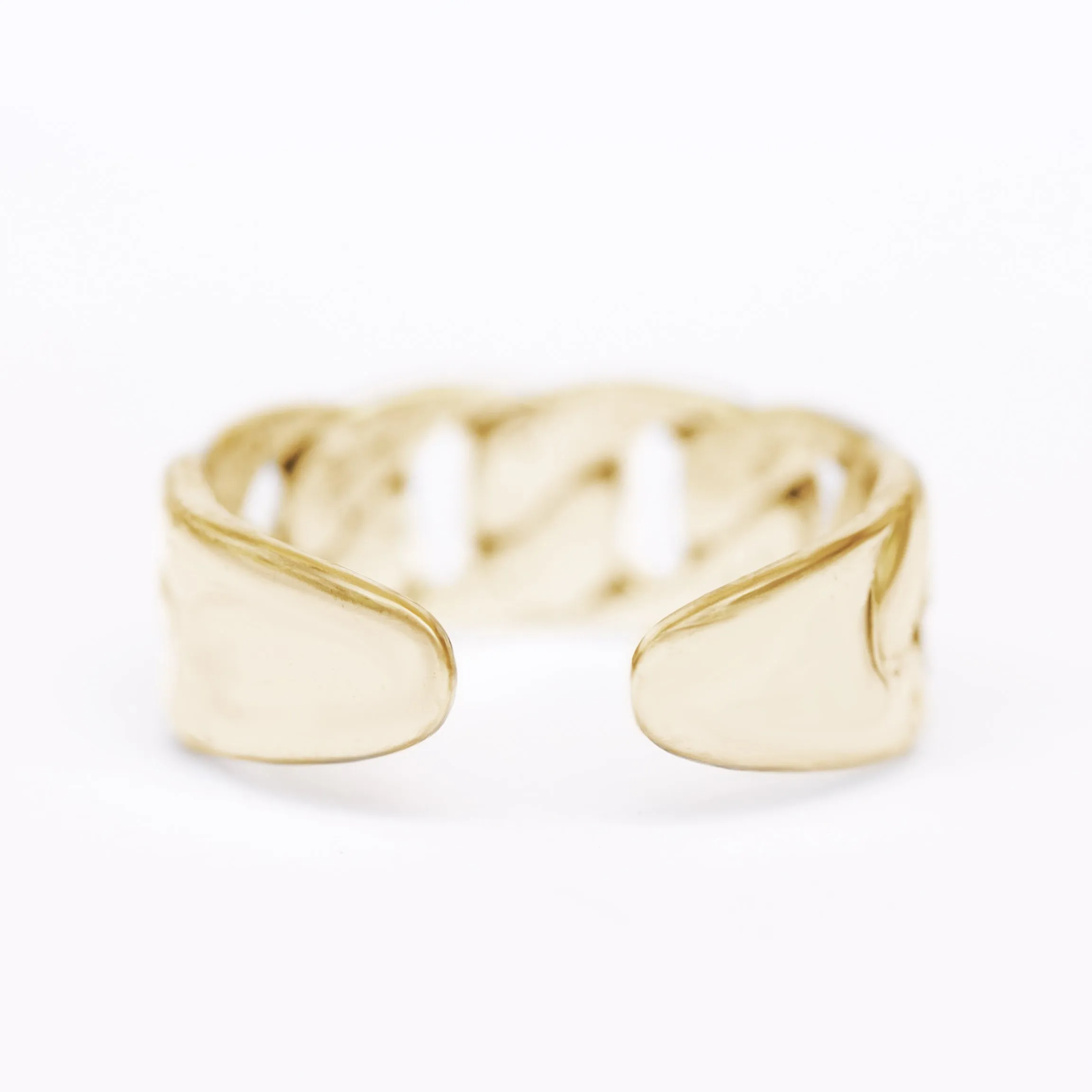 Simulated Chain Cuff Ring