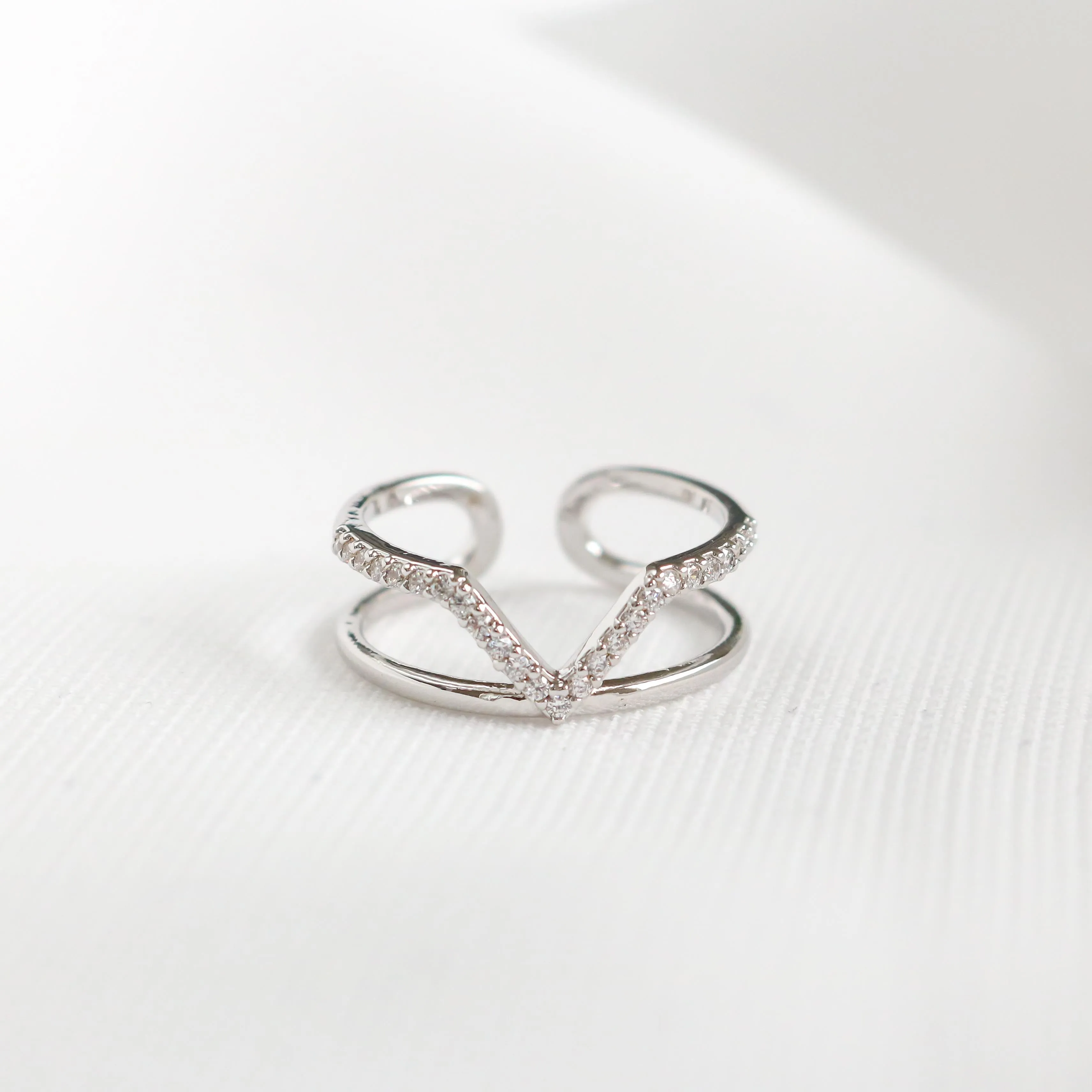 Willow Line Ring