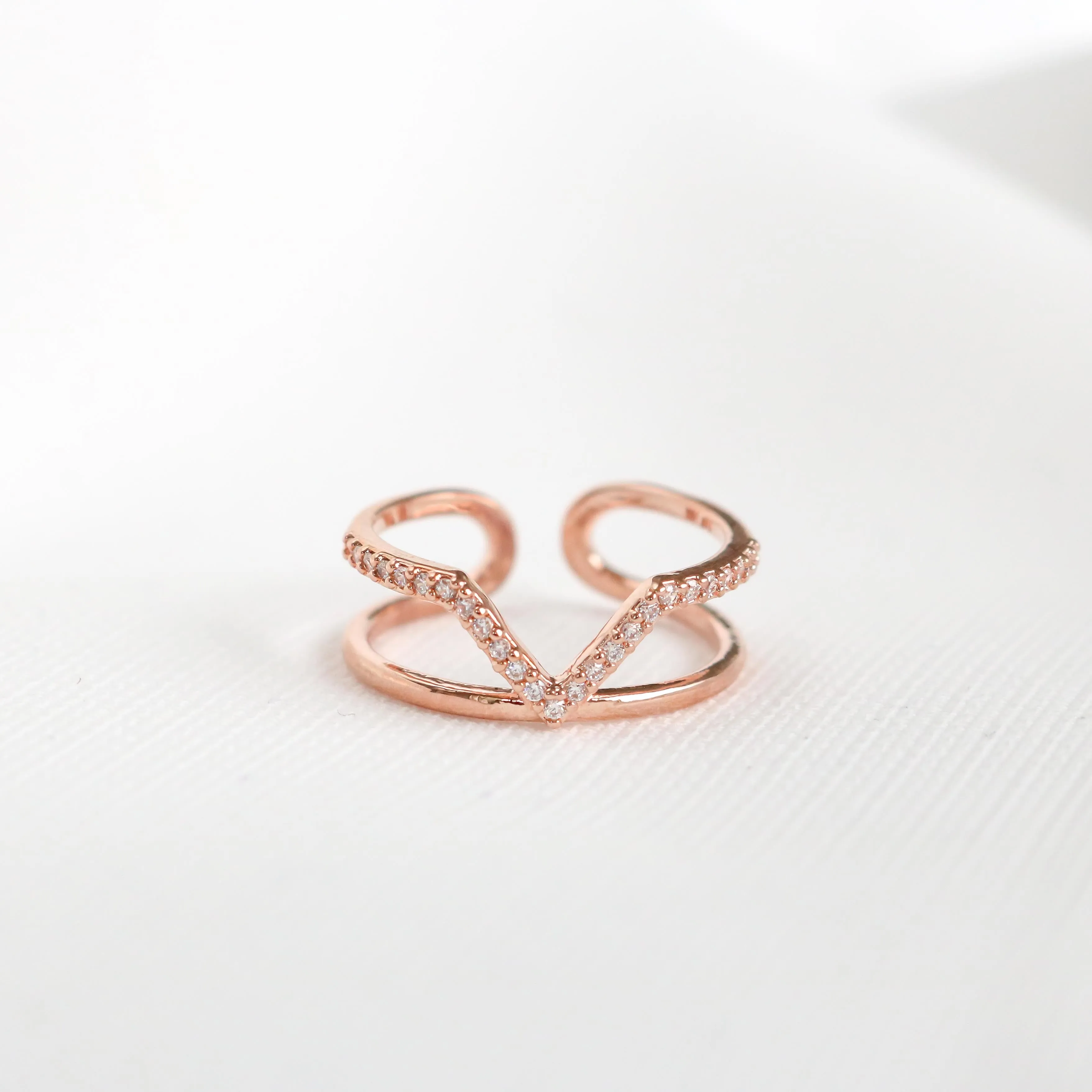 Willow Line Ring